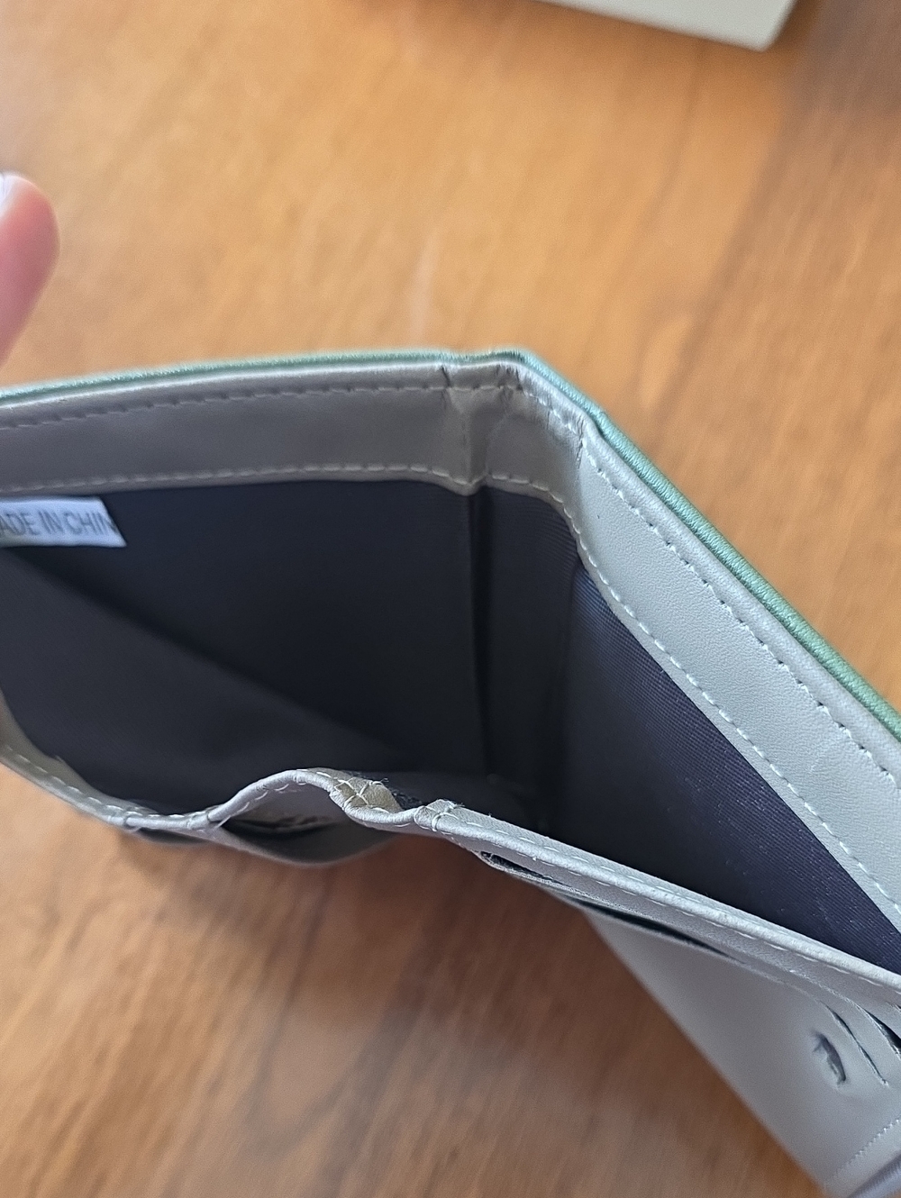 Embroidered Wallet - Picture 3 of 5